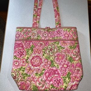 Vera Bradley purse. Barely used like new